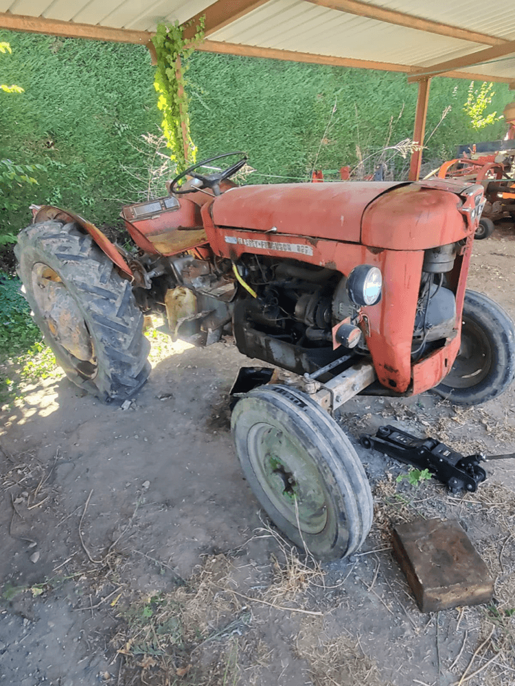 Tracteurs — photo temporaire, à remplacer